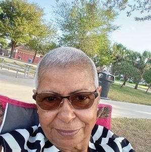 Meet your Posher, Mayra